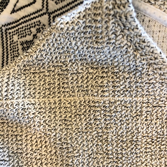 Anthropologie Saturday Sunday Nolina Sweater - Picture 4 of 4